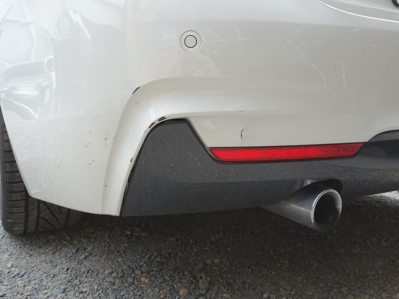 Bmw 435i 左リヤ部追突事故 キズ へこみ板金 塗装 修理 車両保険 東京都立川市内よりご来店のリピーター様です 東京 立川 板金塗装 車の傷 へこみ修理 ガレージローライド