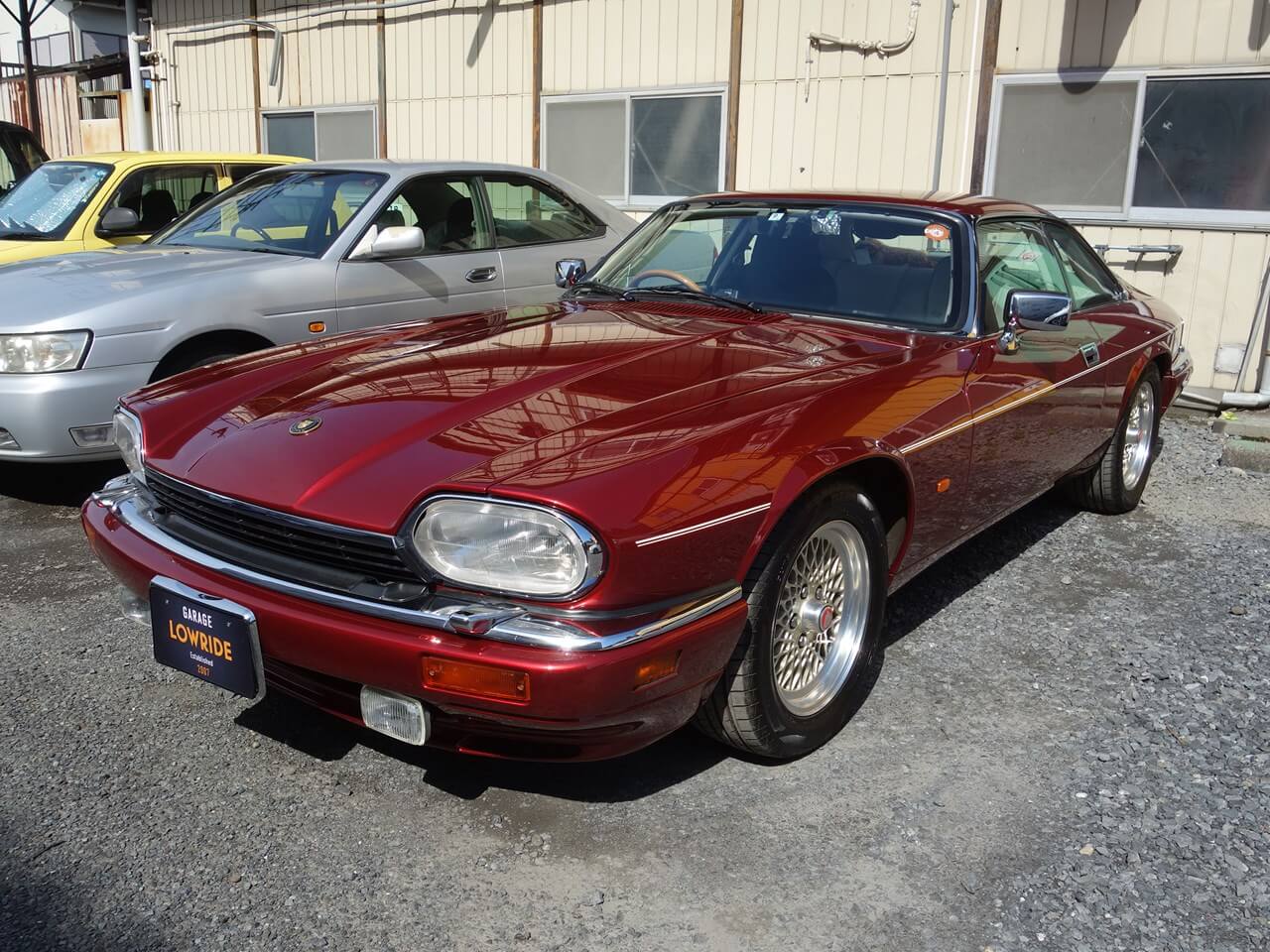 ジャガー XJS 飛び石キズ修理・塗装劣化修理 東京都立川市内よりご来店