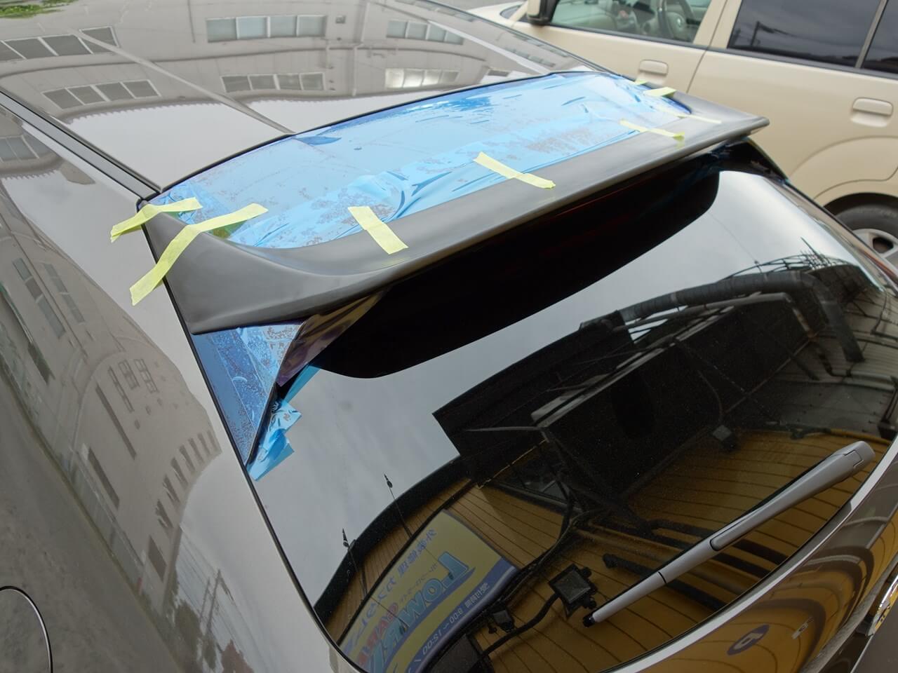 マツダ3 純正リアルーフスポイラー