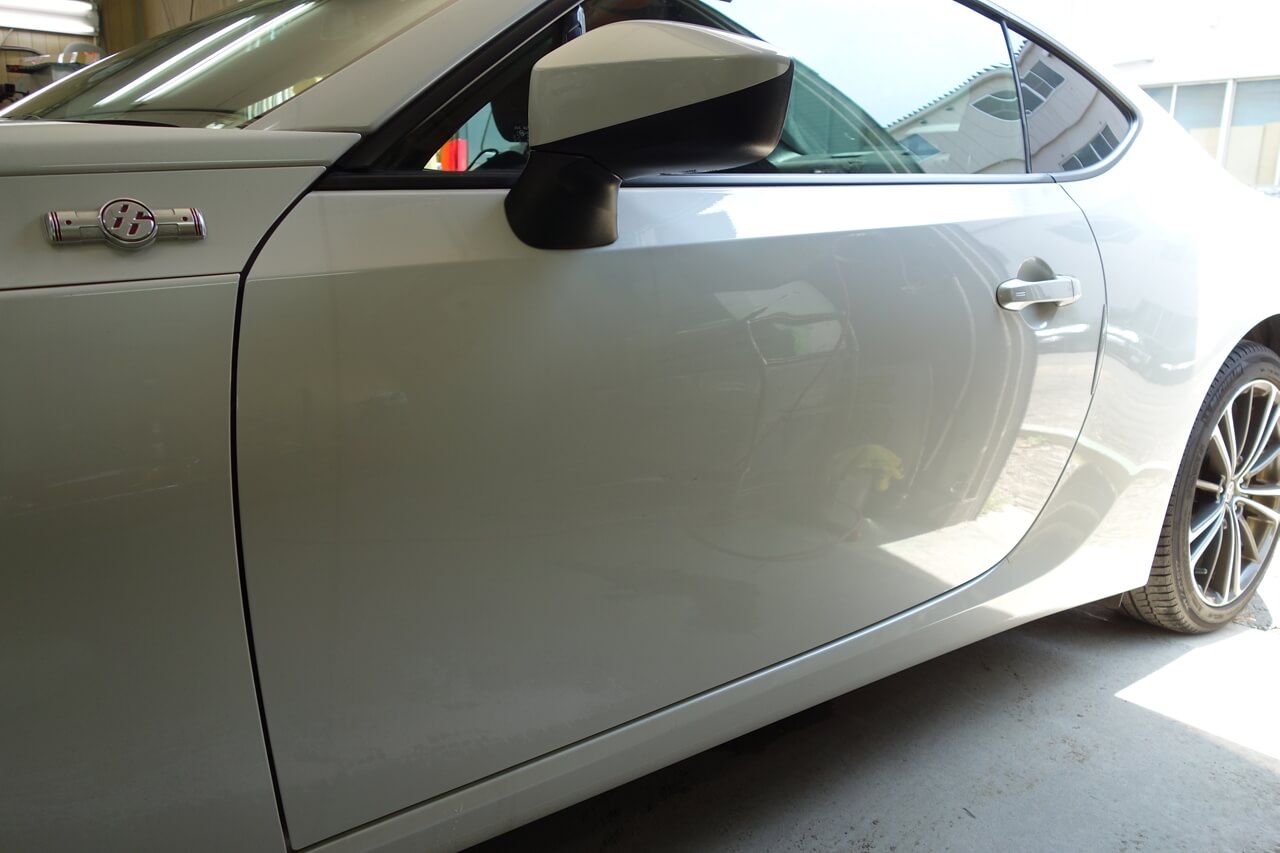 トヨタ 86 左ドア 追突事故 キズ＆へこみ板金・塗装・修理（対物保険