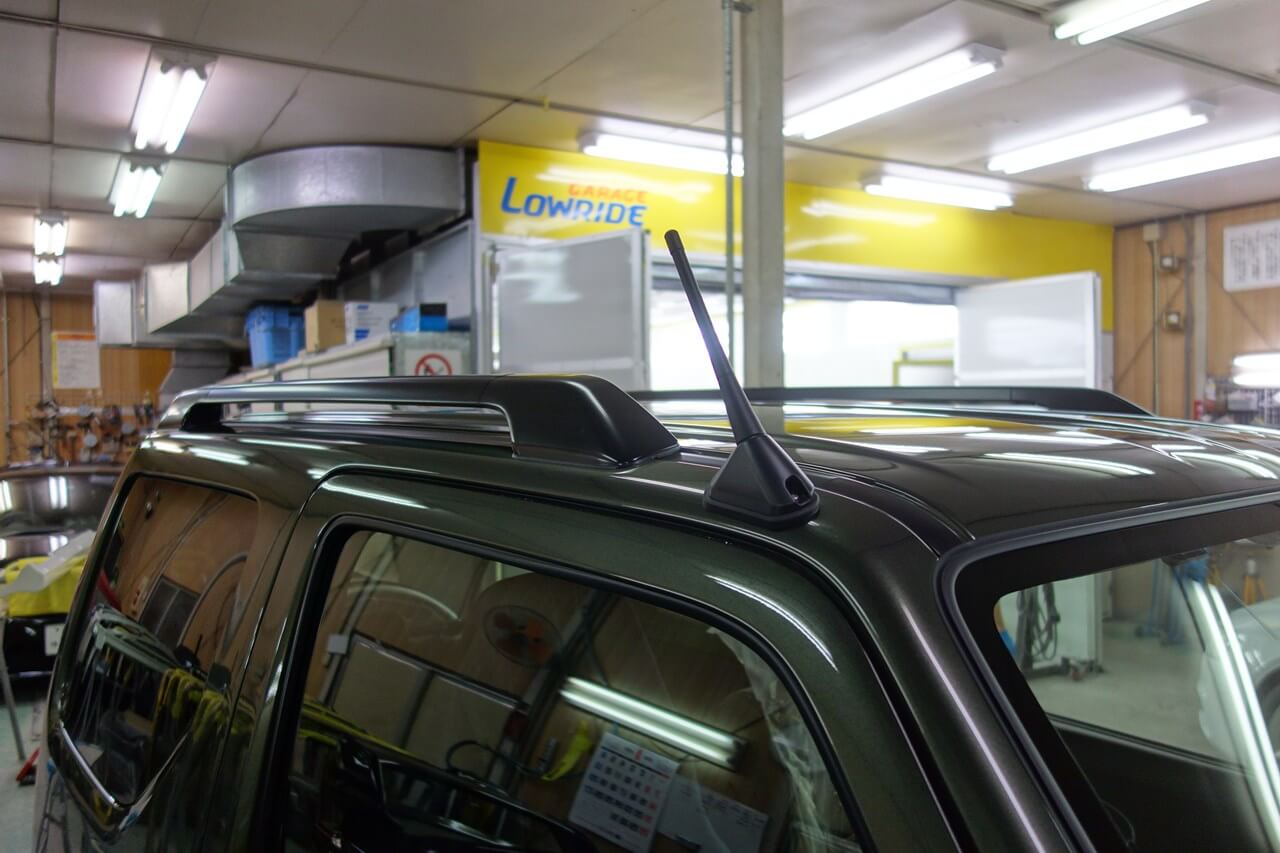 スズキ ジムニー 新車 持ち込み品新品ルーフレール ルームランプ等取り付け 東京都練馬区よりご来店のお客様です 東京 立川 板金塗装 車の傷 へこみ修理 ガレージローライド スズキ ジムニー 新車 持ち込み品新品ルーフレール ルームランプ等取り付け 東京都練馬区よりご来店のお客様です 東京 立川 板金塗装 車の傷 へこみ修理 ガレージローライド