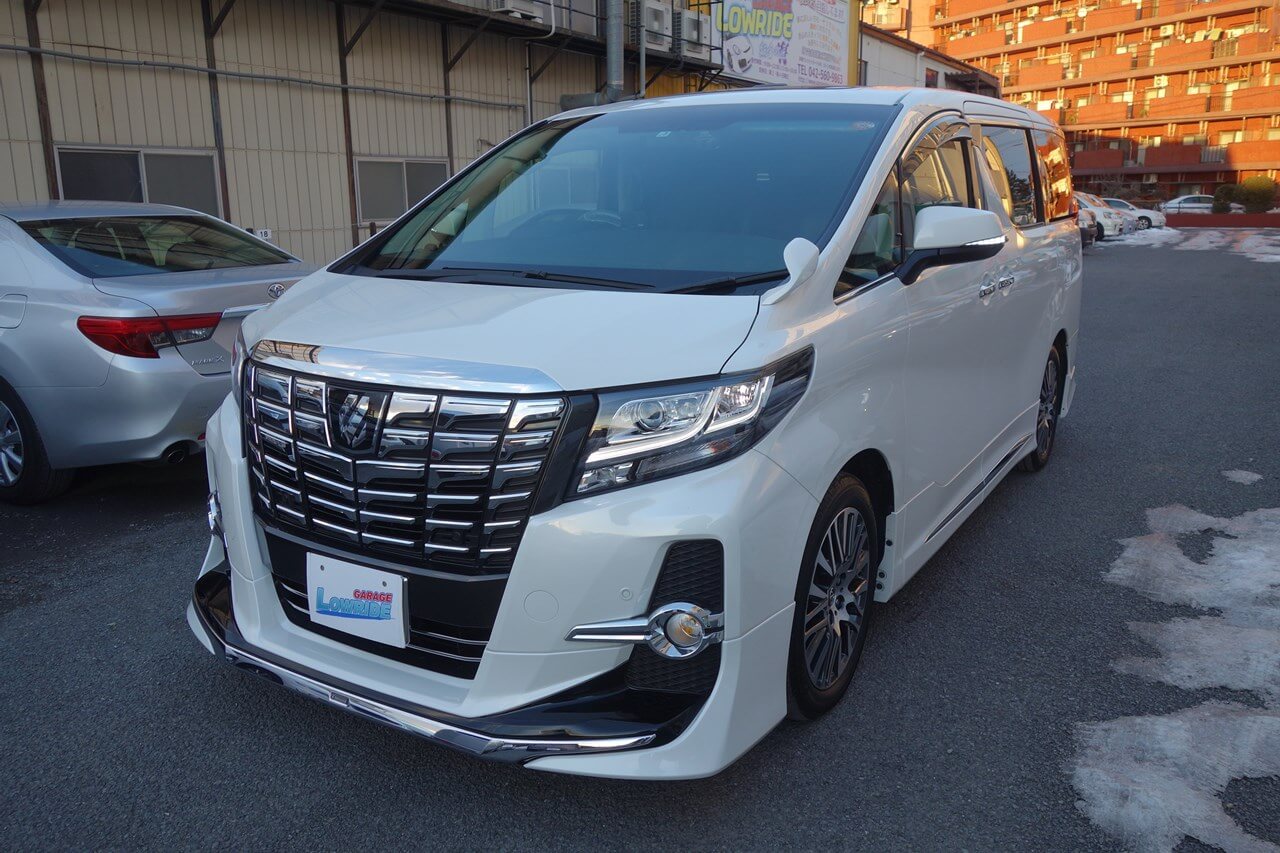 トヨタ アルファード モデリスタ製エアロパーツ キズ修理・塗装
