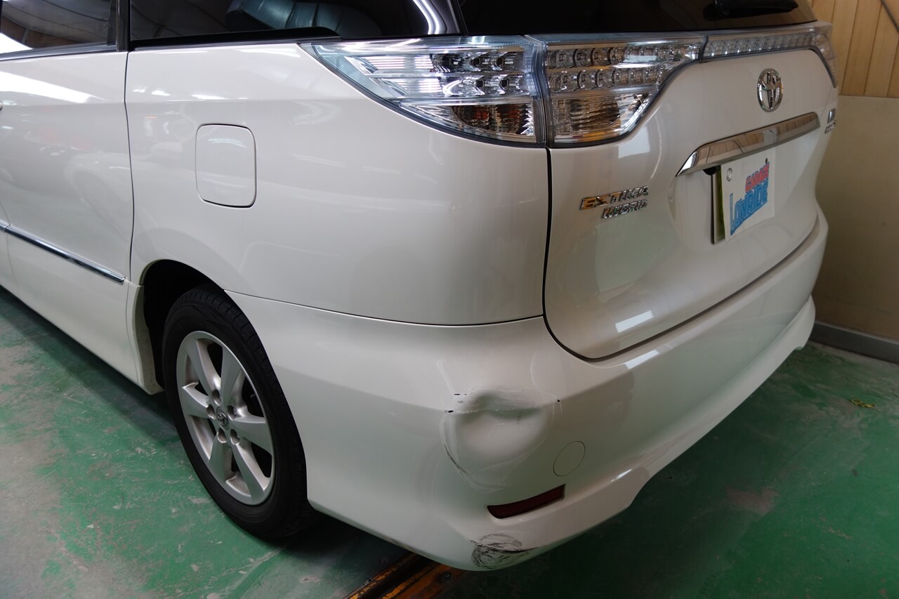 トヨタ エスティマ リヤバンパ 左リヤフェンダ等追突事故 キズ へこみ板金 塗装 修理 対物保険 東京都八王子市からご来店のリピーター様です 東京 立川 板金塗装 車の傷 へこみ修理 ガレージローライド トヨタ エスティマ リヤバンパ 左リヤフェンダ等追突事故 キズ へこみ板金 塗装 修理 対物保険 東京都八王子市からご来店のリピーター様です 東京 立川 板金塗装 車の傷 へこみ修理 ガレージローライド