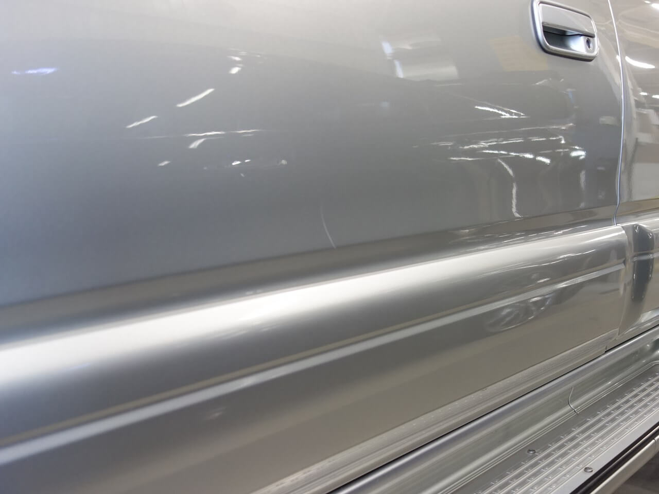 トヨタ ハイラックスサーフ 両側面＆リヤまわりいたずらキズ修理・塗装