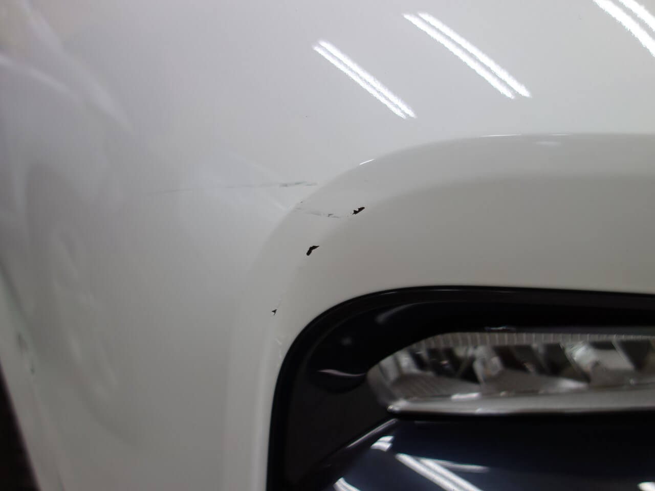 Bmw X3 右前部事故 キズ へこみ板金 塗装 修理 車両保険 東京都武蔵村山市よりご来店のお客様です 東京 立川 板金塗装 車の傷 へこみ修理 ガレージローライド Bmw X3 右前部事故 キズ へこみ板金 塗装 修理 車両保険 東京都武蔵村山市よりご来店のお客様です 東京 立川 板金塗装 車の傷 へこみ修理 ガレージローライド