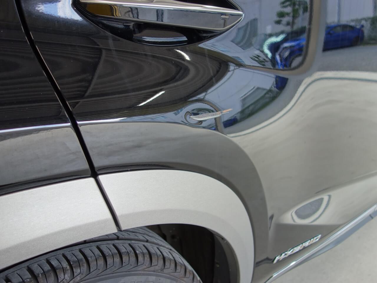 トヨタ レクサスnx300h 右リヤドア事故 キズ へこみ板金 塗装 修理 東京都福生市よりご来店のお客様です 東京 立川 板金塗装 車の傷 へこみ修理 ガレージローライド