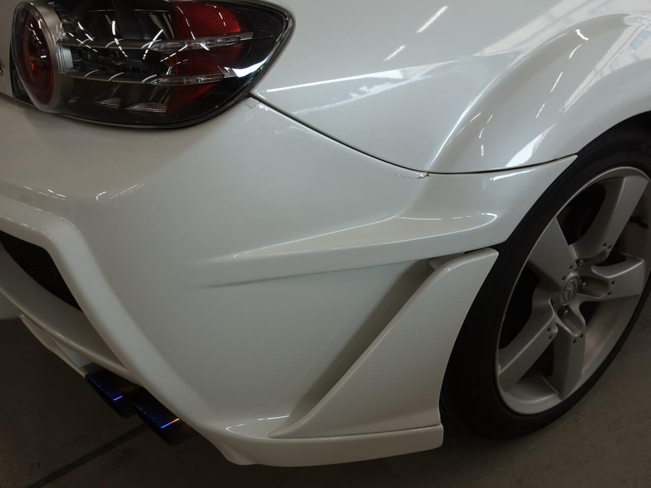 KMS105 傷あり マツダ RX-8 右側面事故 キズ＆へこみ板金・塗装・修理 神奈川県よりご