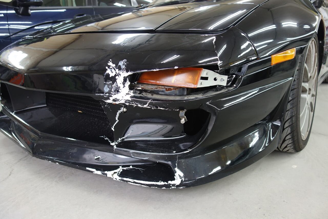 トヨタ MR2 左前部事故 キズ＆へこみ板金・塗装・修理、ワイズ