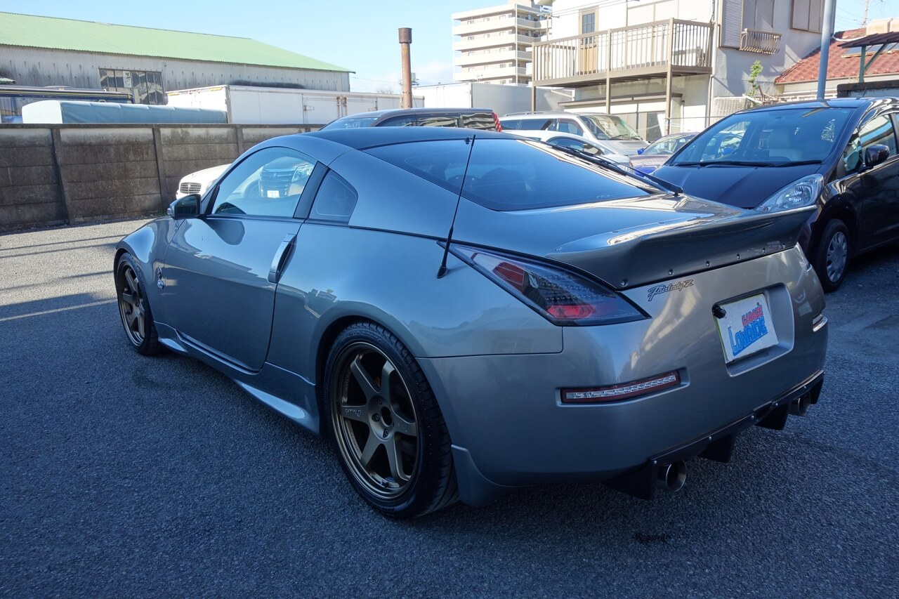 日産 フェアレディZ TRA京都製ロケットバニーダックテール等塗装