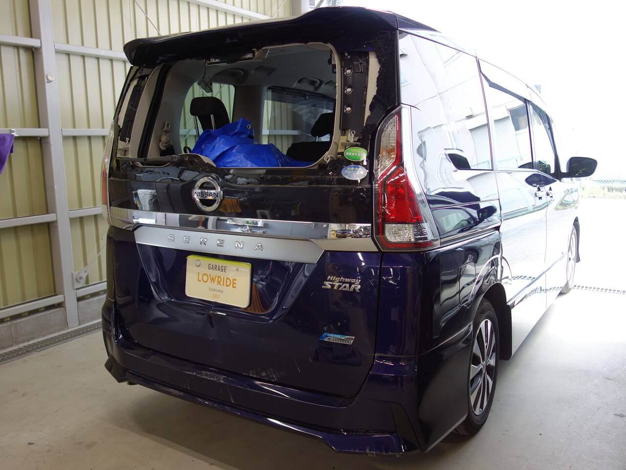 日産 セレナ リヤまわり追突事故 キズ＆へこみ板金・塗装・修理