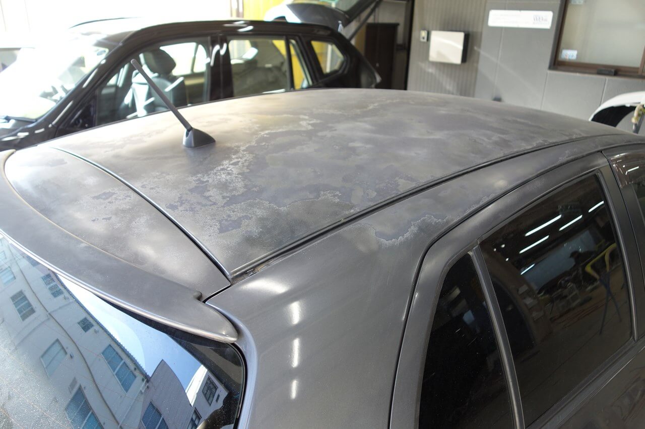 トヨタ ヴィッツ フード、ルーフ、バックドア上部塗装はがれ・劣化修理