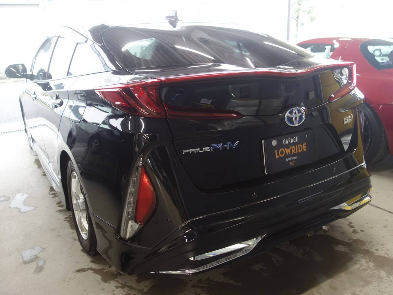 プリウスPHV　2013年6月黒 車左前外装パネル　キズ、変形多数アリ 型式:DLA-ZVW35｜プリウスPHV(トヨタ)の総合情報 | 【グーネット】