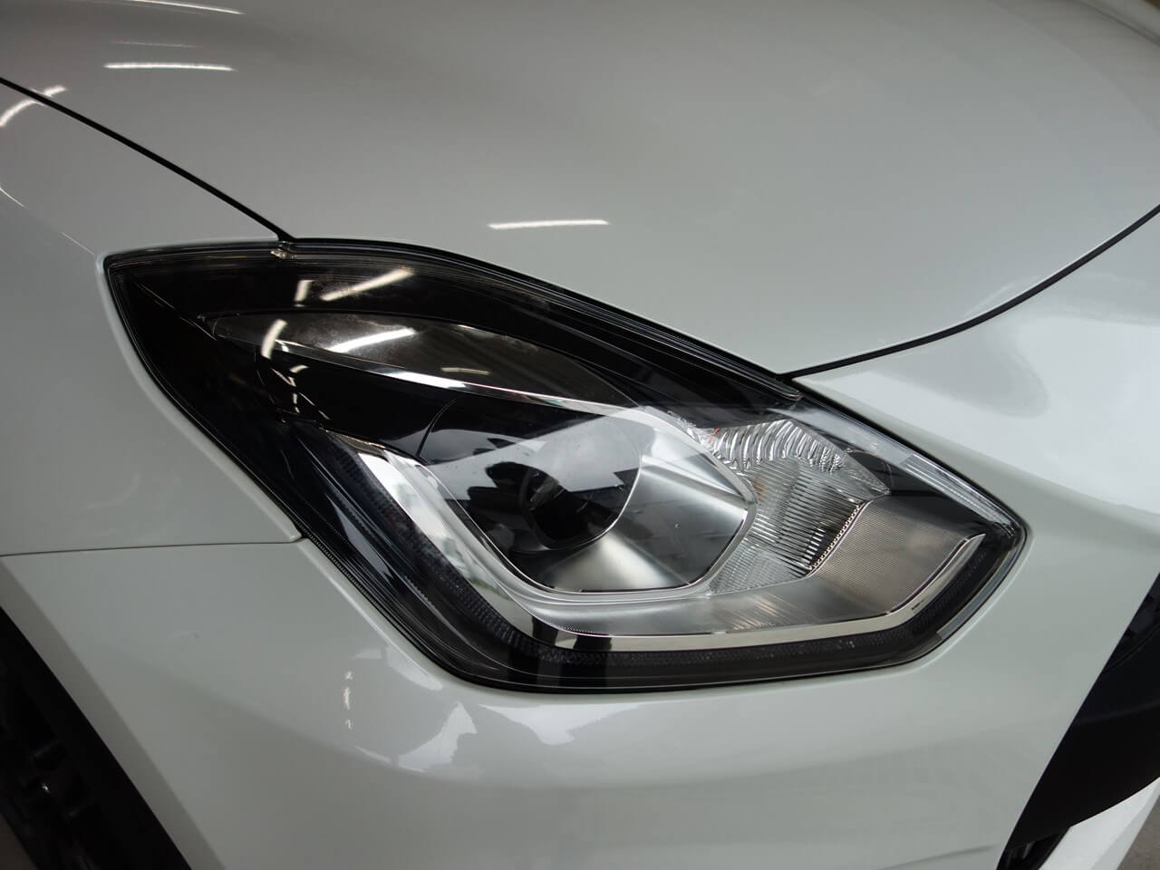 スズキスイフト ヘッドライト左 やや傷や汚れありZC32S・72S